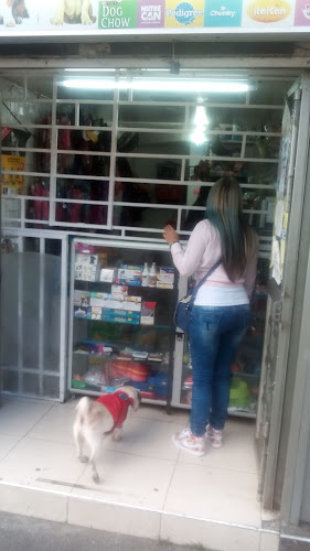 Droguería Villa de Los Alpes - Farmacia en Bogotá