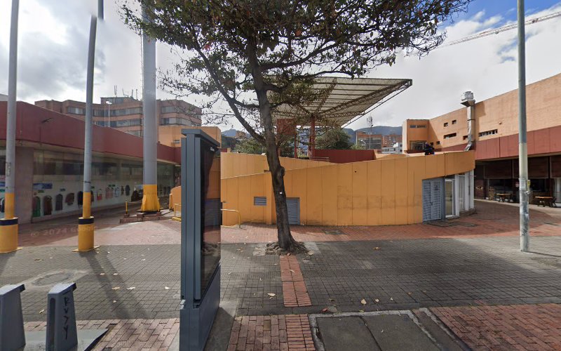 Droguerías Gran América - Farmacia en Bogotá