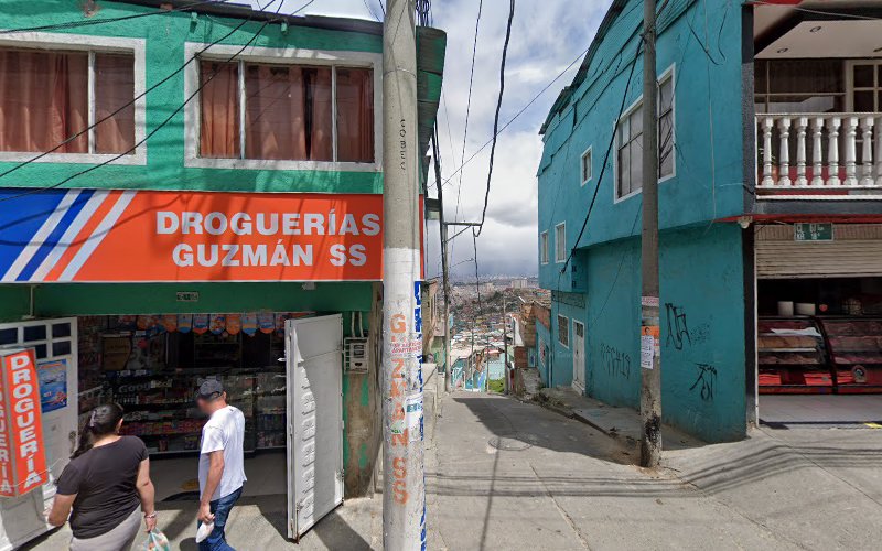 Droguerias Guzmán Ss - Farmacia en Bogotá