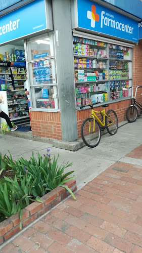 Farmacenter Surtifamiliar G J - Farmacia en Bogotá