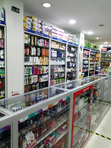 Farmacenter Universal de la 156 - Farmacia en Bogotá