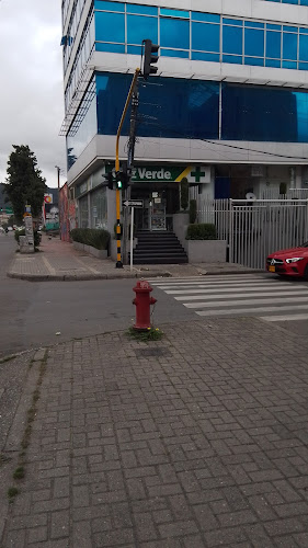 Farmacia Cruz Verde - Farmacia en Bogotá