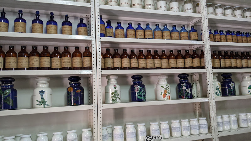 FARMACIA HOMEOPÁTICA SANTA RITA LTDA. - Farmacia en Bogotá