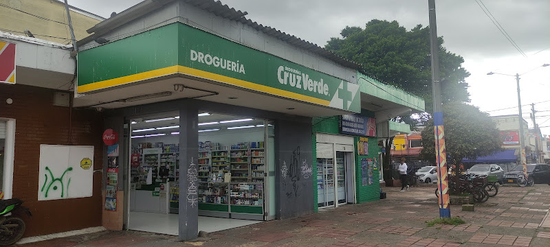 Farmacias Cruz Verde Modelia - Farmacia en Bogotá