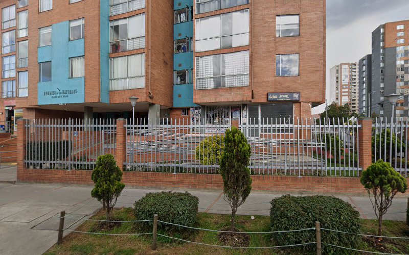 F&#038;B Droguerías - Farmacia en Bogotá