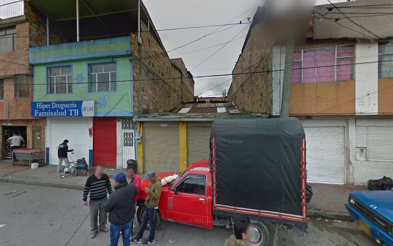 Hiper Droguería Famisalud Tb - Farmacia en Bogotá
