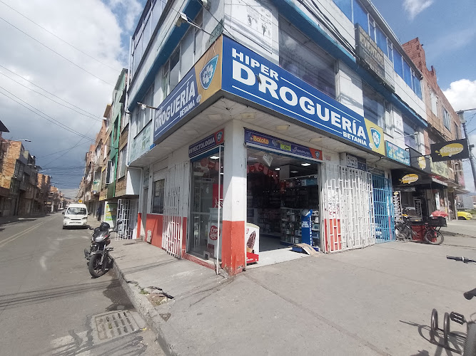 Hiperdroguería Betania J y V - Farmacia en Bogotá