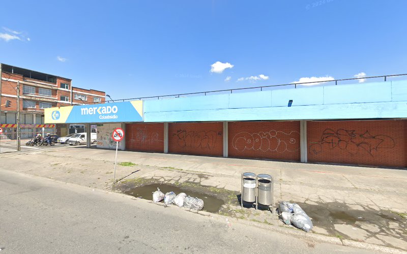 Super Mercado &#038; Droguería - Farmacia en Bogotá