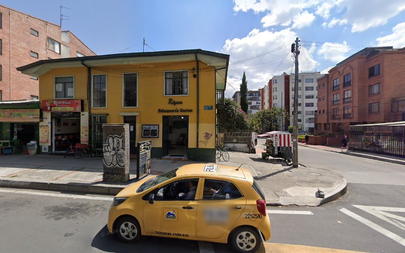 VÍA BALOTO DROGUERIA ACUÑA IBIZA BOGOTA DC - Tienda de comestibles, periódicos y medicamentos en Bogotá