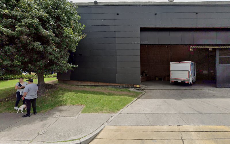 Vía Baloto Drogueria Cafam Colina Exito Bta Bogota DC - Tienda de comestibles, periódicos y medicamentos en Bogotá