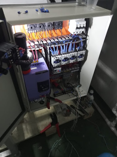 BOMBAS Y MOTOBOMBAS H &#038; D S.A.S - Tienda de artículos de fontanería en Bogotá