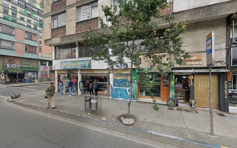 Cerrajería y Ferretería Casa Herrera - Ferretería en Bogotá