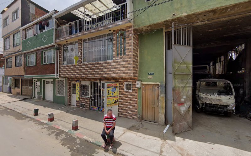 Cerrajeria Y Ferretería Efe - Ferretería en Bogotá