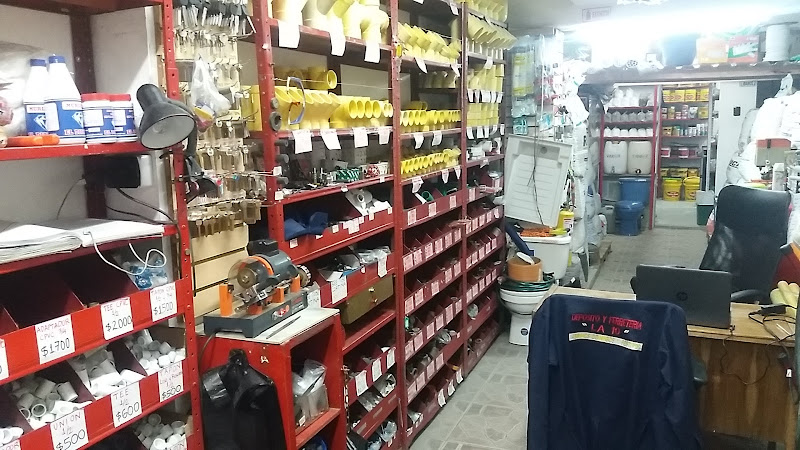 Depósito y Ferretería La 10 - Tienda de herramientas en Bogotá
