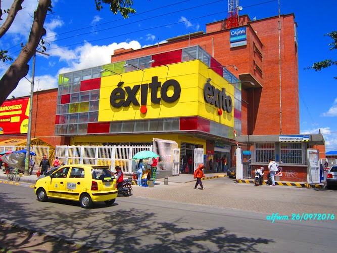 Éxito Nuevo Kenedy - Ferretería en Bogotá