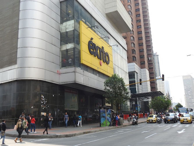 Éxito San Martín - Ferretería en Bogotá