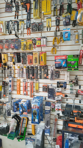 Ferreléctricos Y Cerraduras FD - Ferretería en Bogotá