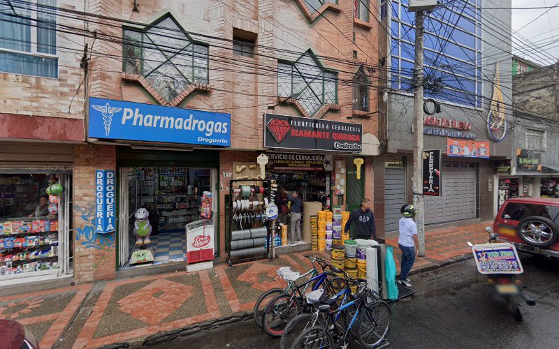 Ferretería &#038; Cerrajería Diamante Quiroga - Ferretería en Bogotá