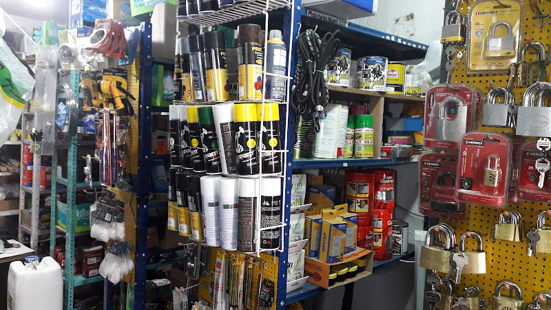 FERRETERIA VTR  ‍ - Ferretería en Bogotá
