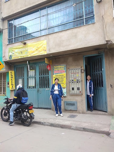 Ferretería y Cerrajeria Boston - Ferretería en Bogotá