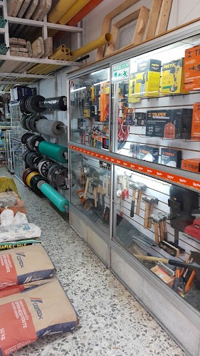 Ferretería y Constructora Troya - Ferretería en Bogotá