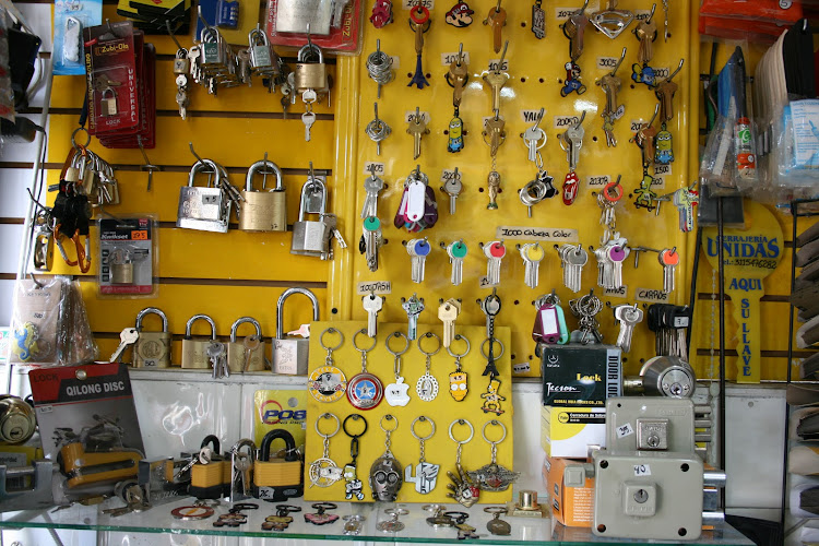 FERRETODO Z.Z - Ferretería en Bogotá