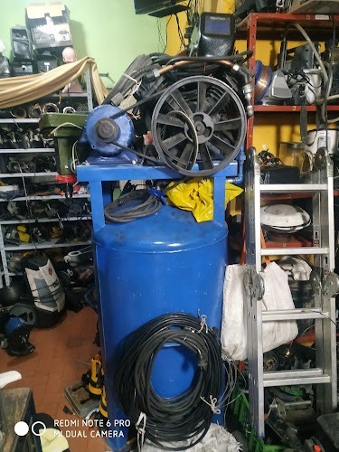 Ferreusados De La 11 - Ferretería en Bogotá