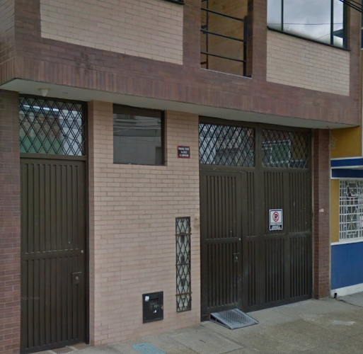 IMPORTADORA Y COMERCIALIZADORA EL CARPINTERO SAS - Ferretería en Bogotá