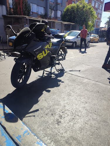 LLAVES Y CERRADURAS - Ferretería en Bogotá