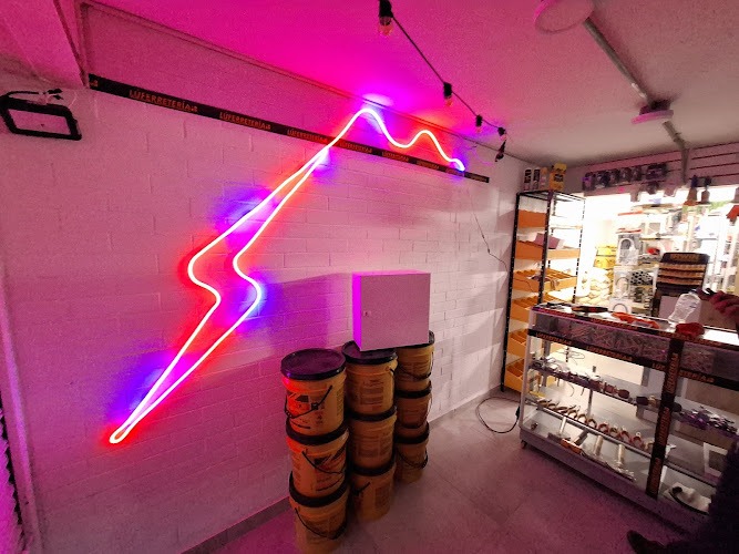 LUFERRETERIA by Apoyando Servicios SAS Modelia - Ferretería en Bogotá