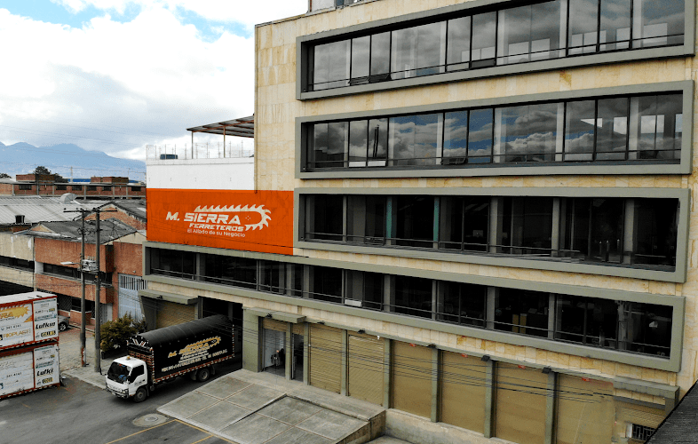 M Sierra Ferreteros - Sede Montevideo Oficinas - Ferretería en Bogotá
