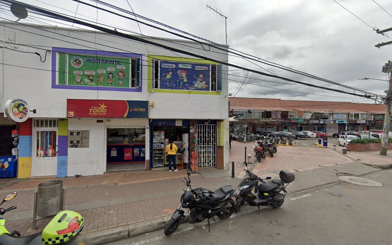 Pinturas Bler Ferreteria - Ferretería en Bogotá