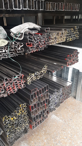 Punto de venta la esmeralda - Ferretería en Bogotá