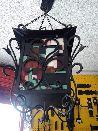 Taller Rojo Ferretería - Ferretería en Bogotá