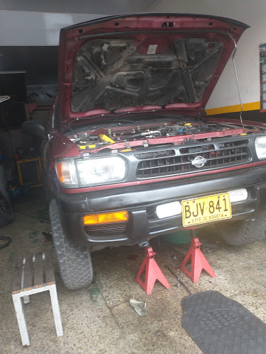 TORNILLOS 7 DE AGOSTO - Ferretería en Bogotá