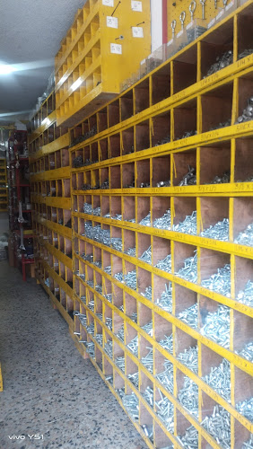 Tornillos El Punto Del Tornillo - Ferretería en Bogotá