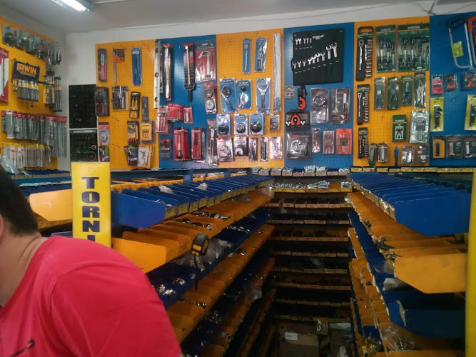 Tornillos Especiales F.R - Ferretería en Bogotá