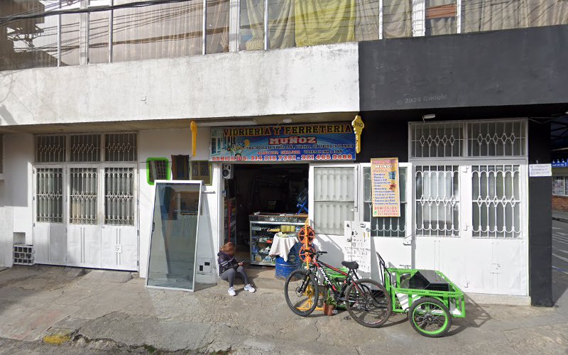 VIDRIERIA Y FERRETERIA MUÑOZ - Ferretería en Bogotá