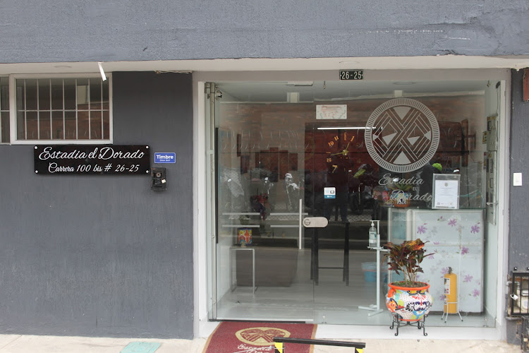 Estadía El Dorado - Hotel en Bogotá