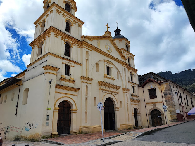 Iglesia de Nuestra Señora de la Candelaria - Iglesia en Bogotá