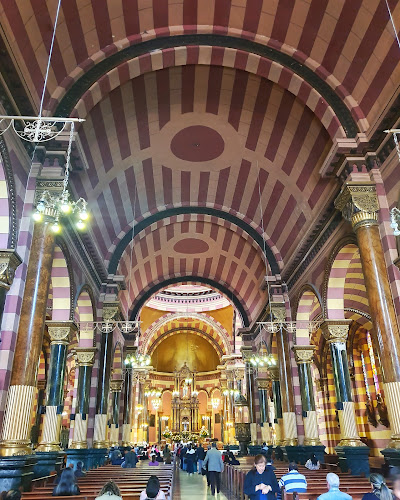 Iglesia Nuestra Señora de las Nieves - Iglesia en Bogotá
