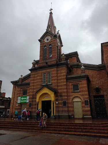 Parque Iglesia 20 de Julio - Iglesia en Bogotá