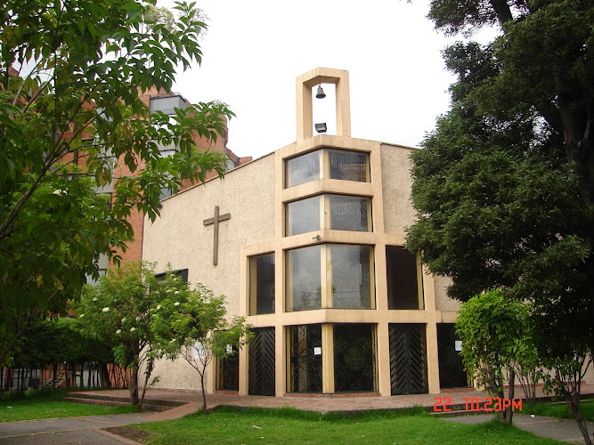 Parroquia San José de Calasanz - Iglesia en Bogotá