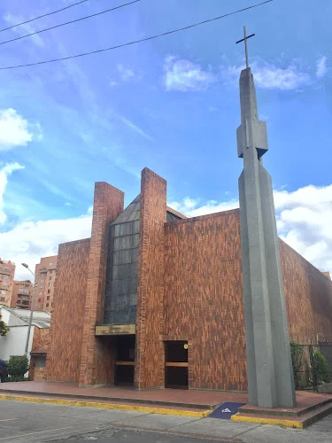 Parroquia San Juan Crisóstomo - Parroquia en Bogotá