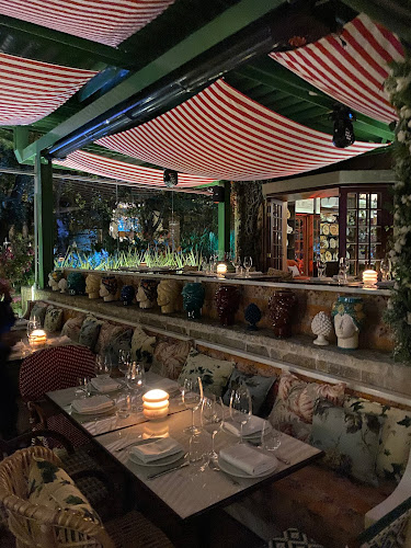 Arrogante Restaurante Bogotá - Restaurante en Bogotá