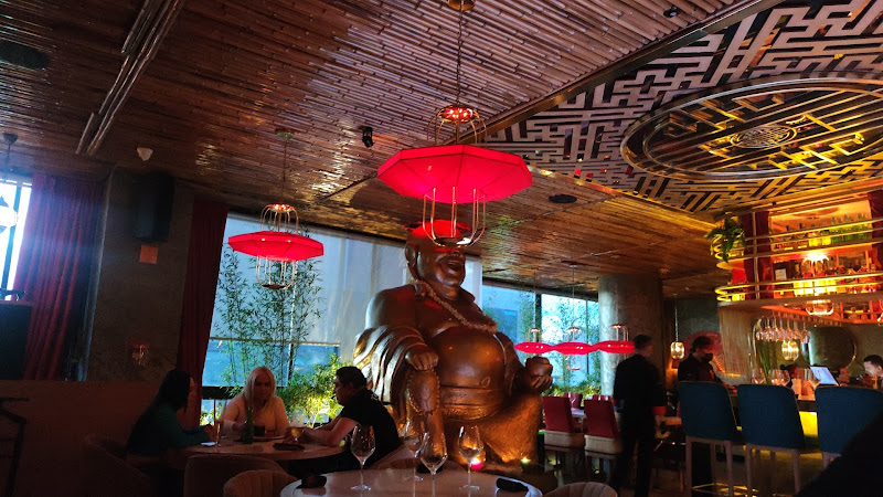 Omnia Restaurante Bar - Restaurante en Bogotá