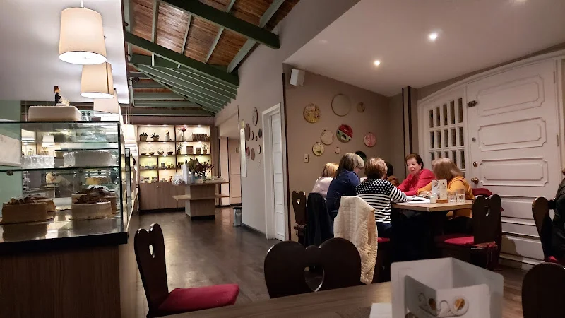 Yanuba Restaurante Santa Bárbara - Restaurante en Bogotá