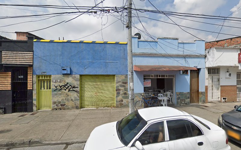 Droguería Auxiliadora - Farmacia en Cali