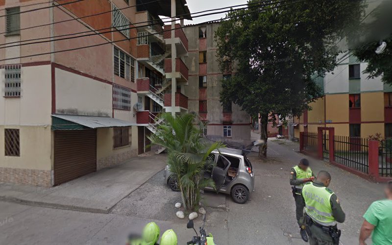 Droguería Chiminangos 1 - Farmacia en Cali