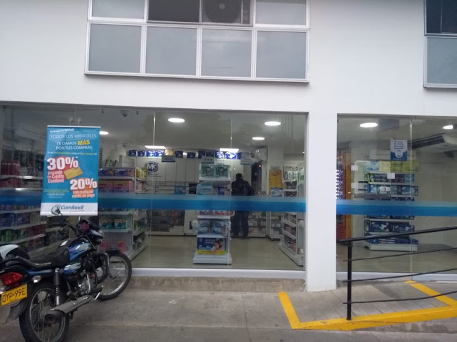 Droguería comfandi EDS tequendama - Farmacia en Cali